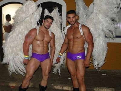 Depila&ccedil;&atilde;o em sauna gay sp.